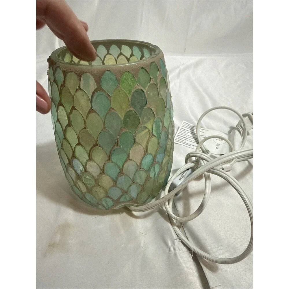 Scentsy inches bottom residue